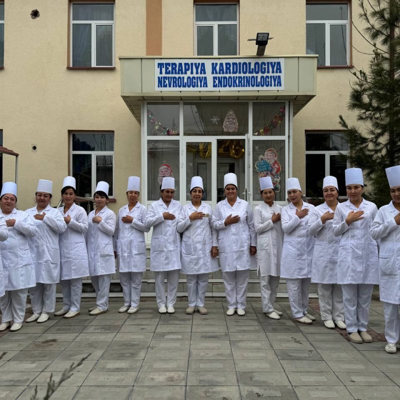 Тиббиёт ходимлари махсус кийим бош билан чиқимсиз таъминланмоқда