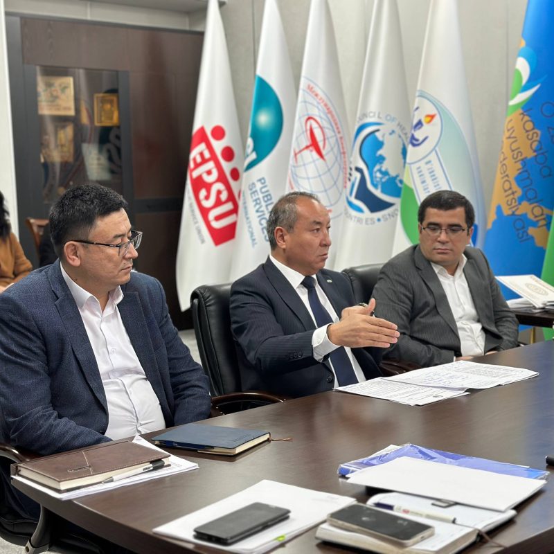 Тиббиёт муассасаларини 5 кунлик иш ҳафтасига ўтказиш: тиббиёт ходимлари манфаатларини инобатга олган ҳолда музокаралар давом этмоқда.