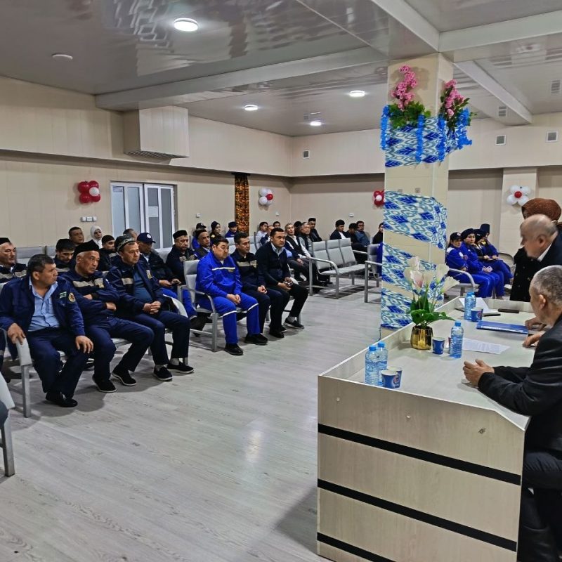 Меҳнатни муҳофаза қилиш талаблари бўйича тушунтириш ишлари олиб борилди.